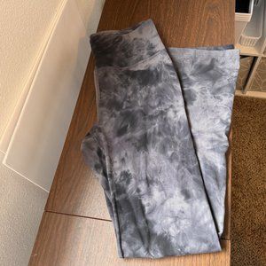 LIKE NEW! Lululemon Arise Flare Leggings